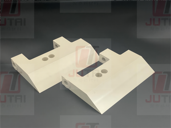 Скребок из PEEK